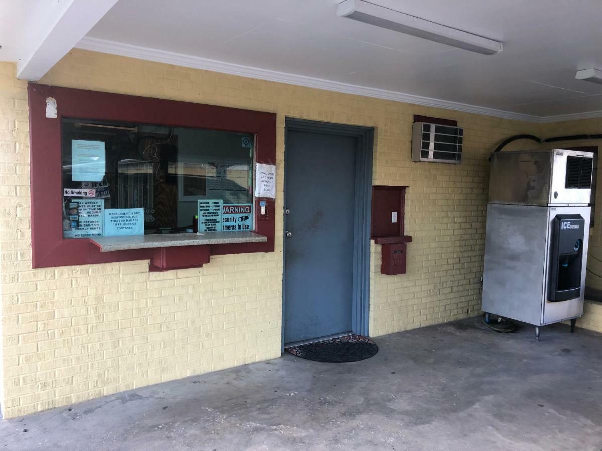 Economy Inn Gonzales Exterior foto
